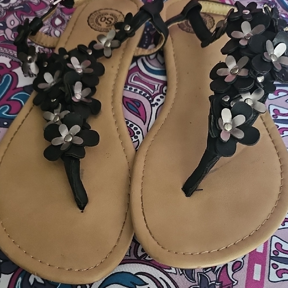 SO Women's Floral Black Sandals Size 8½